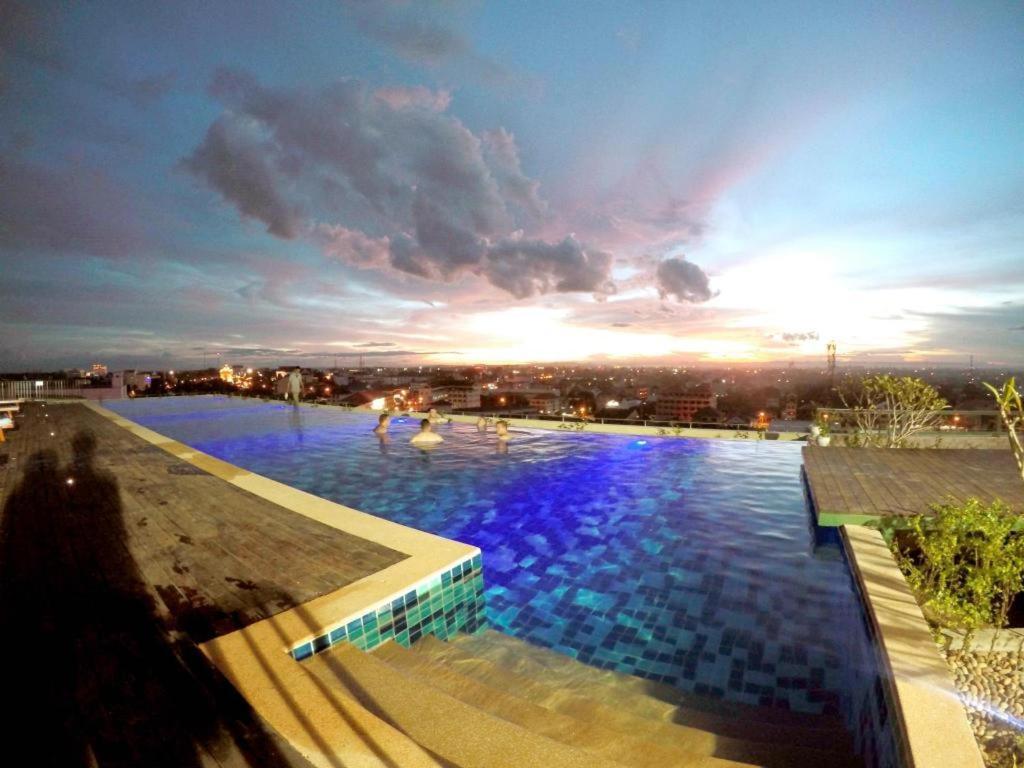 Sky City Hotel فيينتيان المظهر الخارجي الصورة